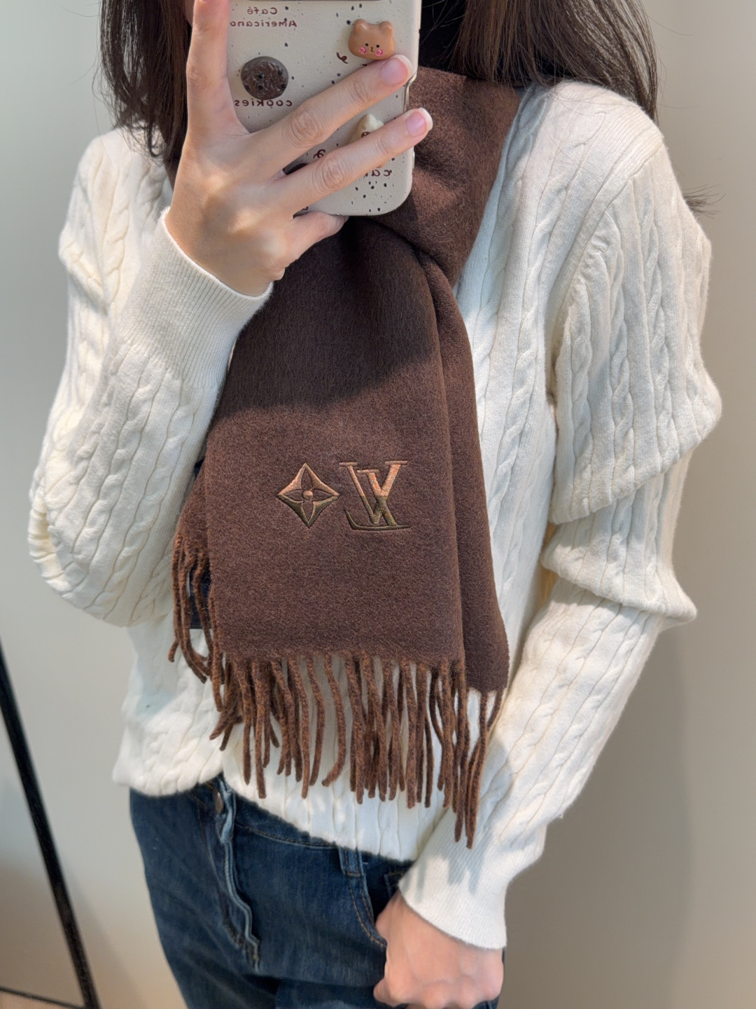 Lv围巾❗️好看的要疯掉了，太有型太有魅力了❗️❗️非常斯文时尚的秋冬单品！真的很喜欢，非常Classi