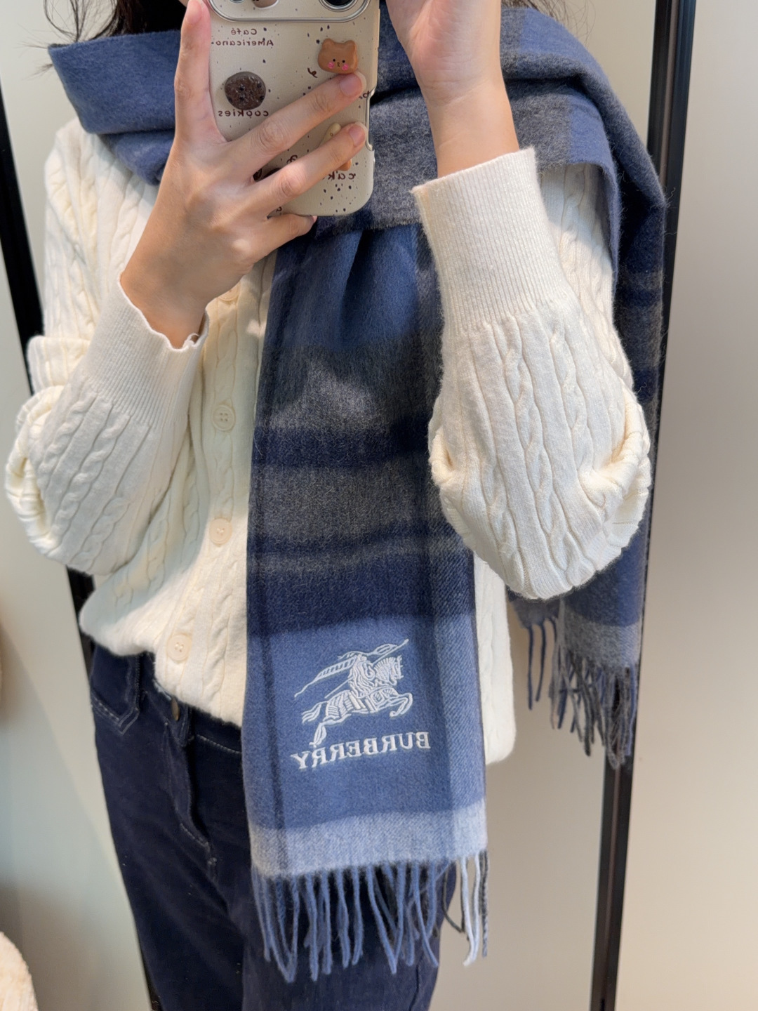 Burberry · 巴宝莉围巾❗️好看的要疯掉了，太有型太有魅力了❗️❗️非常斯文时尚的秋冬单品！真的