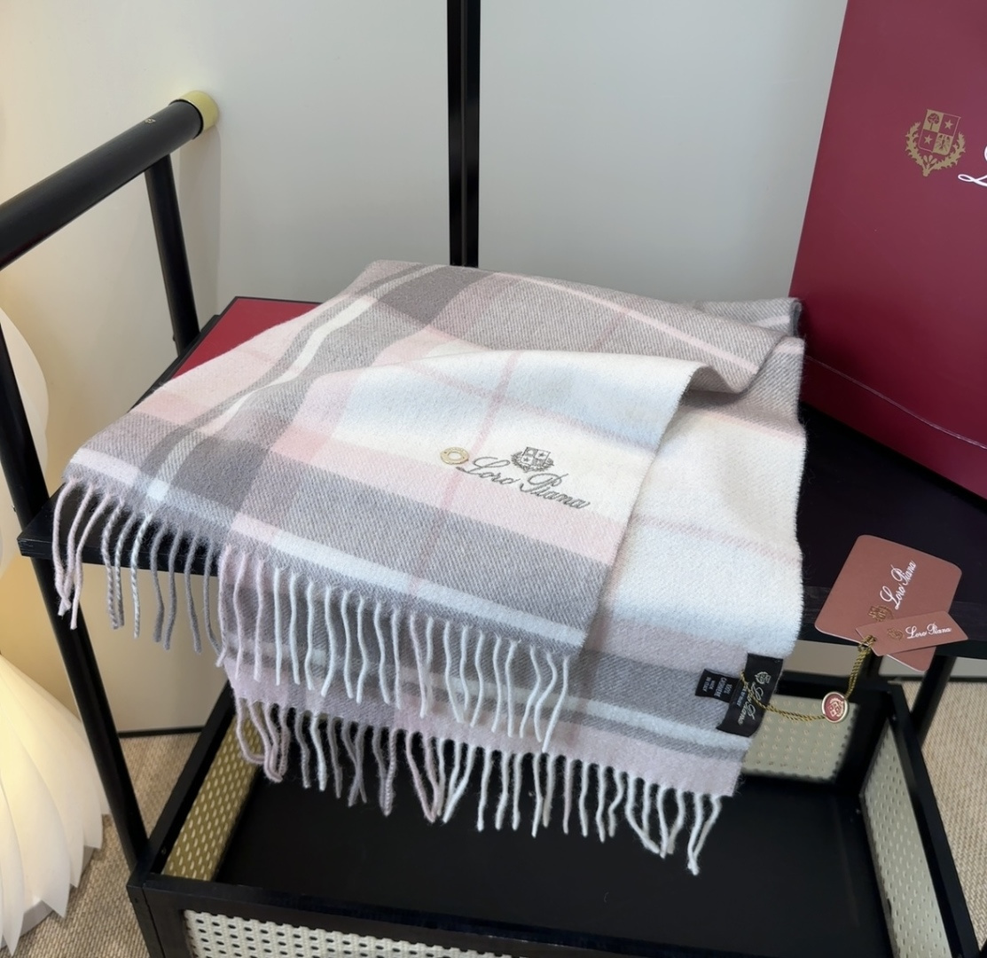 🆕Loro Piana · 【贸易公司尾单，极品山羊绒围巾披肩】送人自留都太高大上了😍重磅上新，爆款爆款