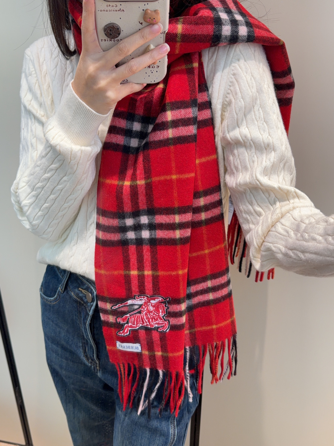 【Burberry圣诞款羊绒带芯片版本】金婧张婧仪周洁琼同款围巾新年福利苏格兰大红格围巾，走英国的单， 