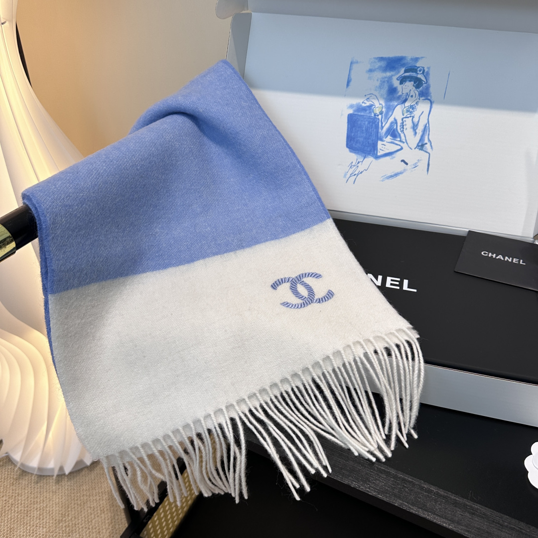 【▪Chanel · 香奈儿难得一见的温柔配色，超级迷恋❗️气质低调恬静又不失优雅❗️】重点推荐❗️高级