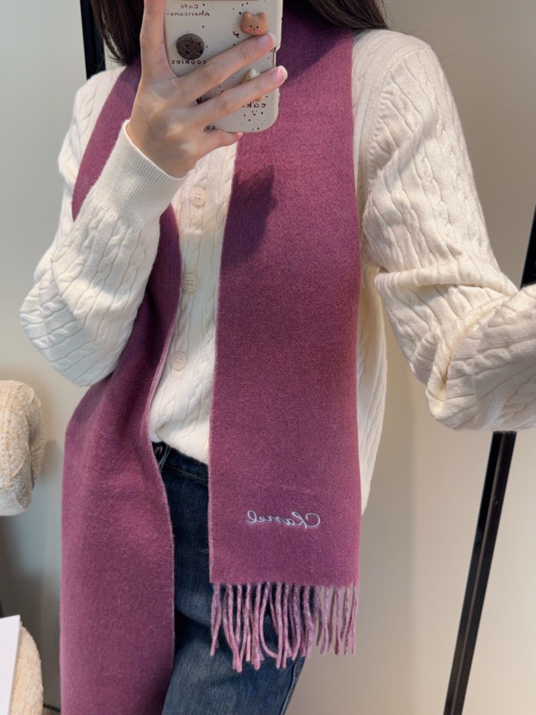 香奈儿围巾❗️好看的要疯掉了，太有型太有魅力了❗️❗️非常斯文时尚的秋冬单品！真的很喜欢，非常Class