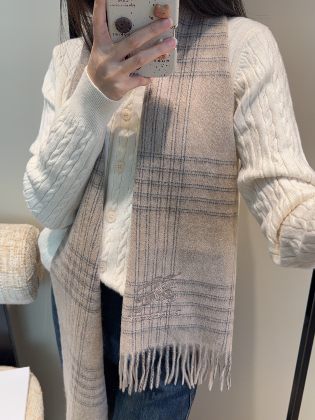 Burberry · 巴宝莉围巾❗️好看的要疯掉了，太有型太有魅力了❗️❗️非常斯文时尚的秋冬单品！真的