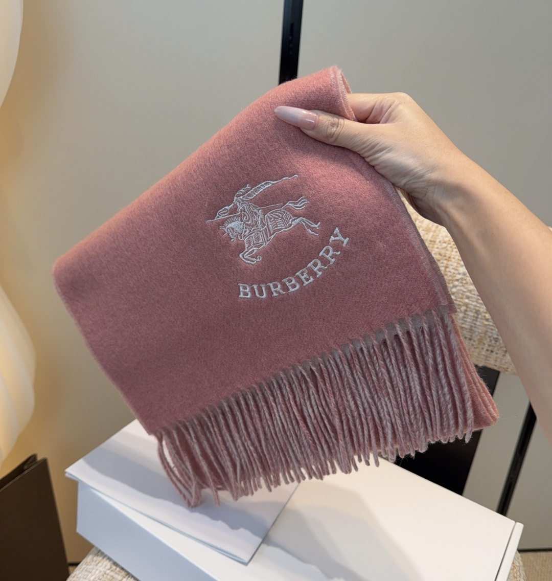 【▪️家属福利来了！！巴宝莉高端重磅男士围巾！】怒赞推荐，激动~！！下手绝对要快，同步专柜，最高端的男士