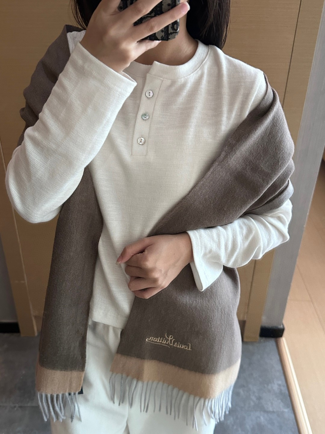 【▪️家属福利来了！！Lv 高端重磅围巾！】怒赞推荐，激动~！！下手绝对要快，同工艺难度大，超级无敌软糯