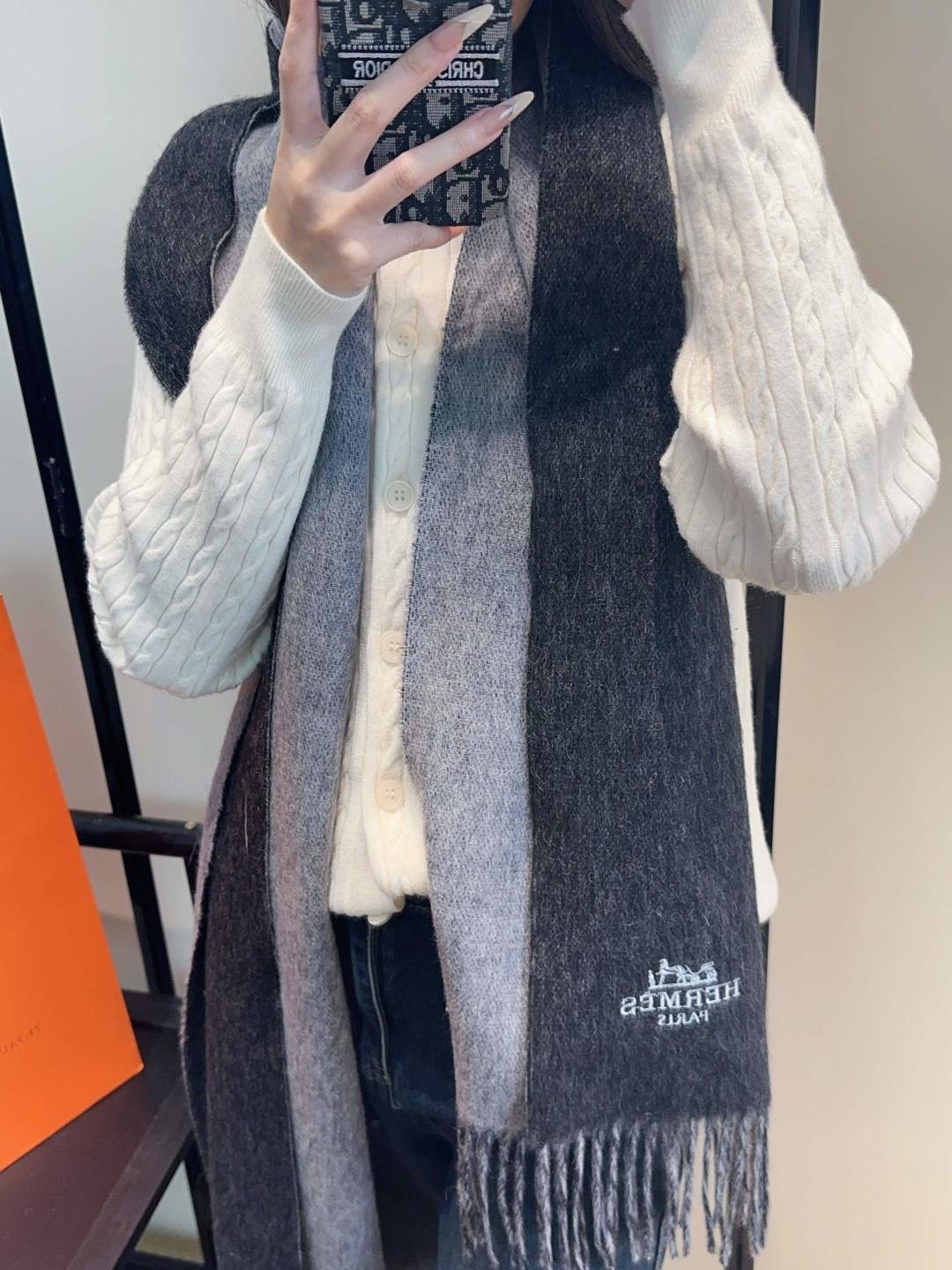 【▪️家属福利来了！！爱马仕高端重磅男士围巾！】怒赞推荐，激动~！！下手绝对要快，同步专柜，最高端的男士