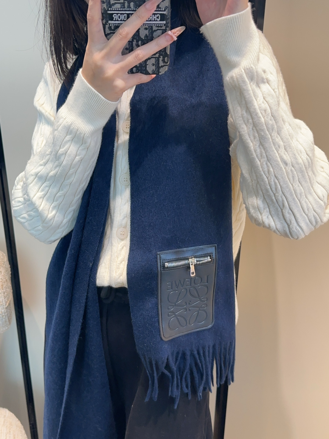 Loewe scarf ?? ， ， ， ， loewe ， logo， ， ， ， ， ， ， ：30x 180cm — photo 2