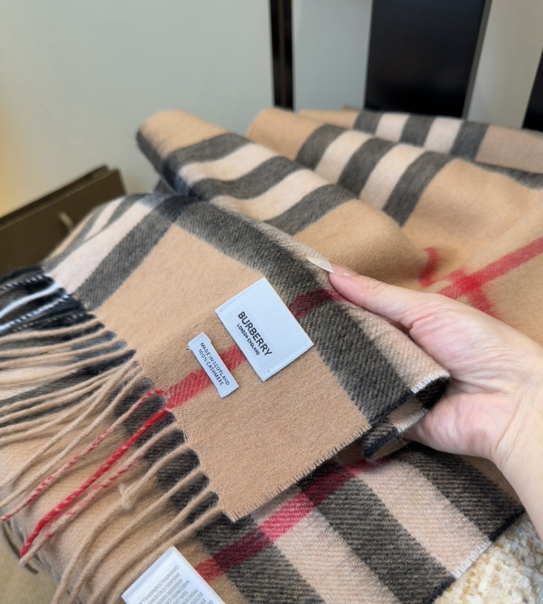 burberry scarf Burberry ！ ， ！ ！180*30cm， ！ ！ 、 ！ ！ ， ， ！ 、 2 ！ ！ — photo 6