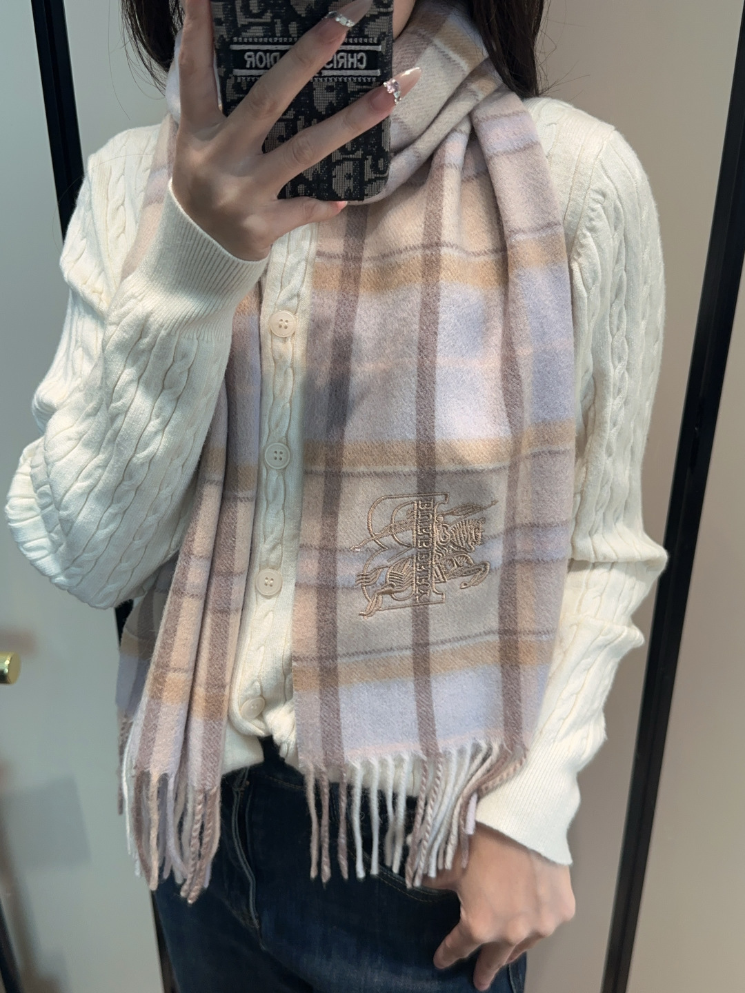 Burberry · 巴宝莉围巾❗️好看的要疯掉了，太有型太有魅力了❗️❗️非常斯文时尚的秋冬单品！真的