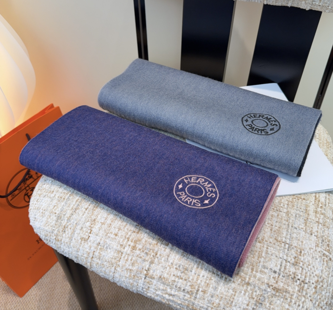 【▪️家属福利来了！！爱马仕高端重磅男士围巾！】怒赞推荐，激动~！！下手绝对要快，同步专柜，最高端的男士