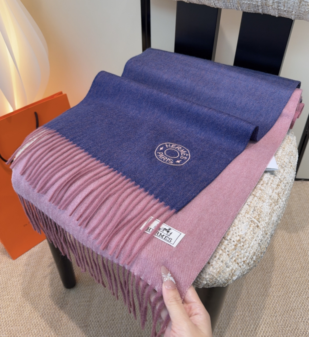 【▪️家属福利来了！！爱马仕高端重磅男士围巾！】怒赞推荐，激动~！！下手绝对要快，同步专柜，最高端的男士