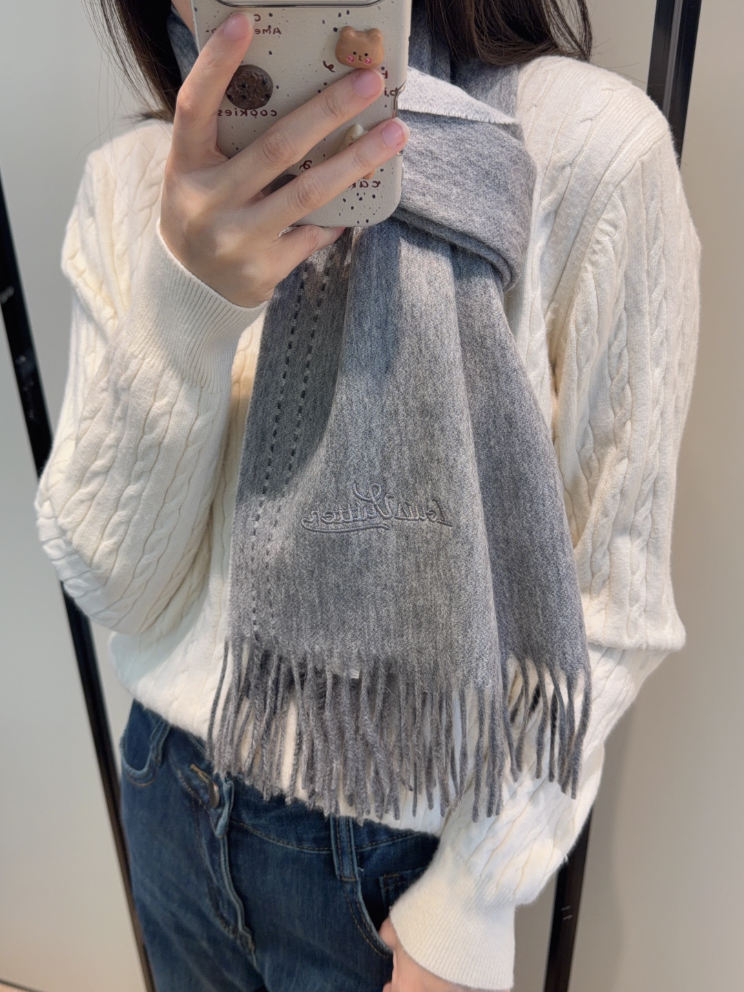 Lv围巾❗️好看的要疯掉了，太有型太有魅力了❗️❗️非常斯文时尚的秋冬单品！真的很喜欢，非常Classi