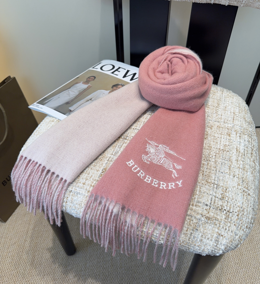 【▪️家属福利来了！！巴宝莉高端重磅男士围巾！】怒赞推荐，激动~！！下手绝对要快，同步专柜，最高端的男士