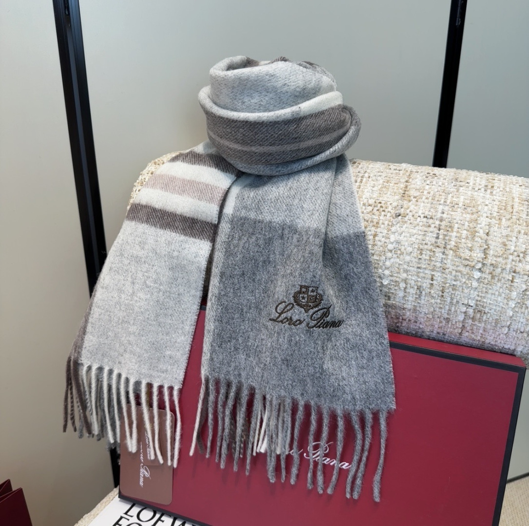 🆕Loro Piana · 【贸易公司尾单,极品山羊绒围巾披肩】送人自留都太高大上了😍重磅上新,爆款爆款,渠道极品硬货~ 🆕Loro Piana · 【贸易公司尾单,极品山羊绒围巾披肩】送人自留都太高大上了😍重磅上新,爆款爆款,渠道极品硬货~