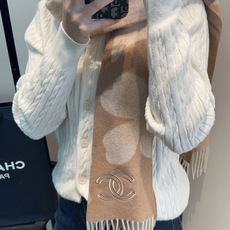 【▪Chanel · 香奈儿难得一见的温柔配色,超级迷恋❗️气质低调恬静又不失优雅❗️】重点推荐❗️高级舒适时髦气质,简 【▪Chanel · 香奈儿难得一见的温柔配色,超级迷恋❗️气质低调恬静又不失优雅❗️】重点推荐❗️高级舒适时髦气质,简