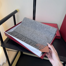 🆕Loro Piana · 【贸易公司尾单,极品山羊绒围巾披肩】送人自留都太高大上了😍重磅上新,爆款爆款,渠道极品硬货~ 🆕Loro Piana · 【贸易公司尾单,极品山羊绒围巾披肩】送人自留都太高大上了😍重磅上新,爆款爆款,渠道极品硬货~
