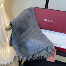 🆕Loro Piana · 【贸易公司尾单,极品山羊绒围巾披肩】送人自留都太高大上了😍重磅上新,爆款爆款,渠道极品硬货~ 🆕Loro Piana · 【贸易公司尾单,极品山羊绒围巾披肩】送人自留都太高大上了😍重磅上新,爆款爆款,渠道极品硬货~