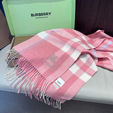 Burberry · 巴宝莉围巾❗️好看的要疯掉了,太有型太有魅力了❗️❗️非常斯文时尚的秋冬单品!真的很喜欢,非常Cl Burberry · 巴宝莉围巾❗️好看的要疯掉了,太有型太有魅力了❗️❗️非常斯文时尚的秋冬单品!真的很喜欢,非常Cl
