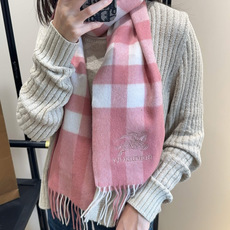 Burberry · 巴宝莉围巾❗️好看的要疯掉了,太有型太有魅力了❗️❗️非常斯文时尚的秋冬单品!真的很喜欢,非常Cl Burberry · 巴宝莉围巾❗️好看的要疯掉了,太有型太有魅力了❗️❗️非常斯文时尚的秋冬单品!真的很喜欢,非常Cl