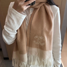 🆕 【▪Chanel · 香奈儿难得一见的温柔配色,超级迷恋❗️气质低调恬静又不失优雅❗️】重点推荐❗️高级舒适时髦 🆕 【▪Chanel · 香奈儿难得一见的温柔配色,超级迷恋❗️气质低调恬静又不失优雅❗️】重点推荐❗️高级舒适时髦