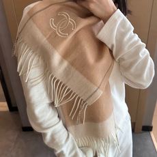 🆕 【▪Chanel · 香奈儿难得一见的温柔配色,超级迷恋❗️气质低调恬静又不失优雅❗️】重点推荐❗️高级舒适时髦 🆕 【▪Chanel · 香奈儿难得一见的温柔配色,超级迷恋❗️气质低调恬静又不失优雅❗️】重点推荐❗️高级舒适时髦