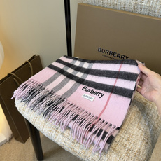 🆕 Burberry双面羊绒围巾!走量款,性超高!非常有格调的设计!180*30cm,羊绒混羊毛!是高雅艺术的魅力体现 🆕 Burberry双面羊绒围巾!走量款,性超高!非常有格调的设计!180*30cm,羊绒混羊毛!是高雅艺术的魅力体现