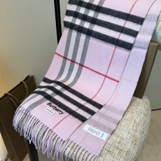 🆕 Burberry双面羊绒围巾!走量款,性超高!非常有格调的设计!180*30cm,羊绒混羊毛!是高雅艺术的魅力体现 🆕 Burberry双面羊绒围巾!走量款,性超高!非常有格调的设计!180*30cm,羊绒混羊毛!是高雅艺术的魅力体现