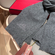🆕 🆕Loro 🆕 Piana · 【贸易公司尾单,极品山羊绒围巾披肩】送人自留都太高大上了😍重磅上新,爆款爆款,渠道 🆕 🆕Loro 🆕 Piana · 【贸易公司尾单,极品山羊绒围巾披肩】送人自留都太高大上了😍重磅上新,爆款爆款,渠道