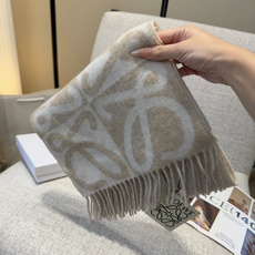 🆕 罗意威【新款双面羊绒围巾】怒赞自留,难得的高端款!家属福利!非常正的男士围巾~面料大爱,非常柔软细腻舒服,轻度水波 🆕 罗意威【新款双面羊绒围巾】怒赞自留,难得的高端款!家属福利!非常正的男士围巾~面料大爱,非常柔软细腻舒服,轻度水波