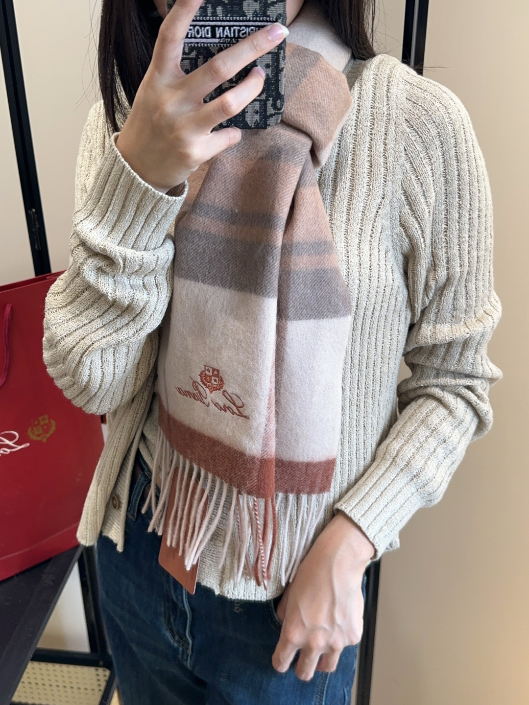 🆕  🆕Loro 🆕 Piana · 【贸易公司尾单，极品山羊绒围巾披肩】送人自留都太高大上了😍重磅上新，爆款爆款，渠道