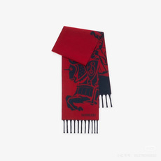 🆕 巴宝莉【新款战马双面粗流苏-羊绒围巾:对比感格纹】面料:羊绒,尺寸:30*168!想要温暖冬季的必备百搭单品, 今 🆕 巴宝莉【新款战马双面粗流苏-羊绒围巾:对比感格纹】面料:羊绒,尺寸:30*168!想要温暖冬季的必备百搭单品, 今