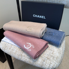 【▪Chanel · 香奈儿难得一见的温柔配色,超级迷恋❗️气质低调恬静又不失优雅❗️】重点推荐❗️高级舒适时髦气质,简 【▪Chanel · 香奈儿难得一见的温柔配色,超级迷恋❗️气质低调恬静又不失优雅❗️】重点推荐❗️高级舒适时髦气质,简