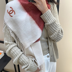 【▪Chanel · 香奈儿难得一见的温柔配色,超级迷恋❗️气质低调恬静又不失优雅❗️】重点推荐❗️高级舒适时髦气质,简 【▪Chanel · 香奈儿难得一见的温柔配色,超级迷恋❗️气质低调恬静又不失优雅❗️】重点推荐❗️高级舒适时髦气质,简