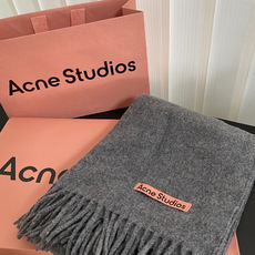 Acne 主打的系列~今年这个真是红啊~时髦气质的代名词‼️♥️自带高级气场‼️软软糯糯厚实温暖‼️再来说下配色和工艺吧 Acne 主打的系列~今年这个真是红啊~时髦气质的代名词‼️♥️自带高级气场‼️软软糯糯厚实温暖‼️再来说下配色和工艺吧