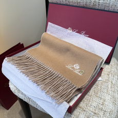 🆕Loro Piana · 【贸易公司尾单,极品山羊绒围巾披肩】送人自留都太高大上了😍重磅上新,爆款爆款,渠道极品硬货~ 🆕Loro Piana · 【贸易公司尾单,极品山羊绒围巾披肩】送人自留都太高大上了😍重磅上新,爆款爆款,渠道极品硬货~