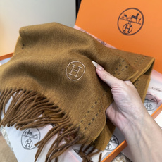 年Hermes · 爱马仕,难得一见的温柔配色,低调又不失优雅❗️】重点推荐❗️双边配色,一条围巾两种风格搭配,高级舒适 年Hermes · 爱马仕,难得一见的温柔配色,低调又不失优雅❗️】重点推荐❗️双边配色,一条围巾两种风格搭配,高级舒适