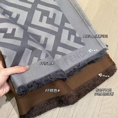 四季可用的披肩围巾 春夏平时都在空调房 秋冬户外离不开🧣 一直都在找一条春夏可以当披肩 既不想要太厚重 又可以放在包里轻 四季可用的披肩围巾 春夏平时都在空调房 秋冬户外离不开🧣 一直都在找一条春夏可以当披肩 既不想要太厚重 又可以放在包里轻