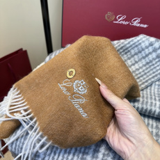 🆕Loro Piana · 【贸易公司尾单,极品山羊绒围巾披肩】送人自留都太高大上了😍重磅上新,爆款爆款,渠道极品硬货~ 🆕Loro Piana · 【贸易公司尾单,极品山羊绒围巾披肩】送人自留都太高大上了😍重磅上新,爆款爆款,渠道极品硬货~