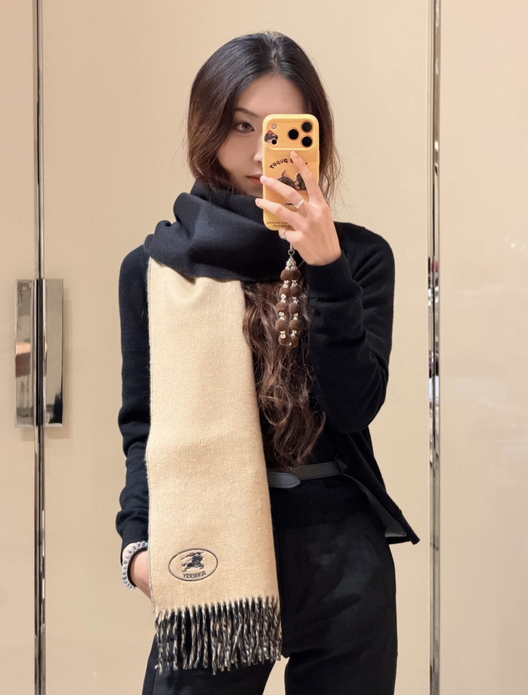 B家。 【男士女士商务围巾】怒赞自留，难得的高端男女款！家属福利！L非常正的商务围巾~面料大爱，非常柔软细腻舒服，轻度水