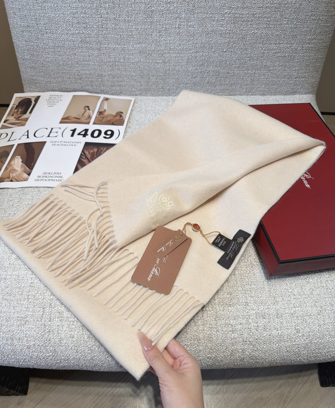 ✨✨【全羊绒款】贸易Loro Piana · 诺悠翩雅送人自留都太高大上了😍重磅上新，爆款爆款，渠道极品硬货～手感软糯，