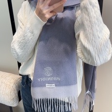 Burberry · 巴宝莉围巾❗️好看的要疯掉了,太有型太有魅力了❗️❗️非常斯文时尚的秋冬单品!真的很喜欢,非常Cl Burberry · 巴宝莉围巾❗️好看的要疯掉了,太有型太有魅力了❗️❗️非常斯文时尚的秋冬单品!真的很喜欢,非常Cl