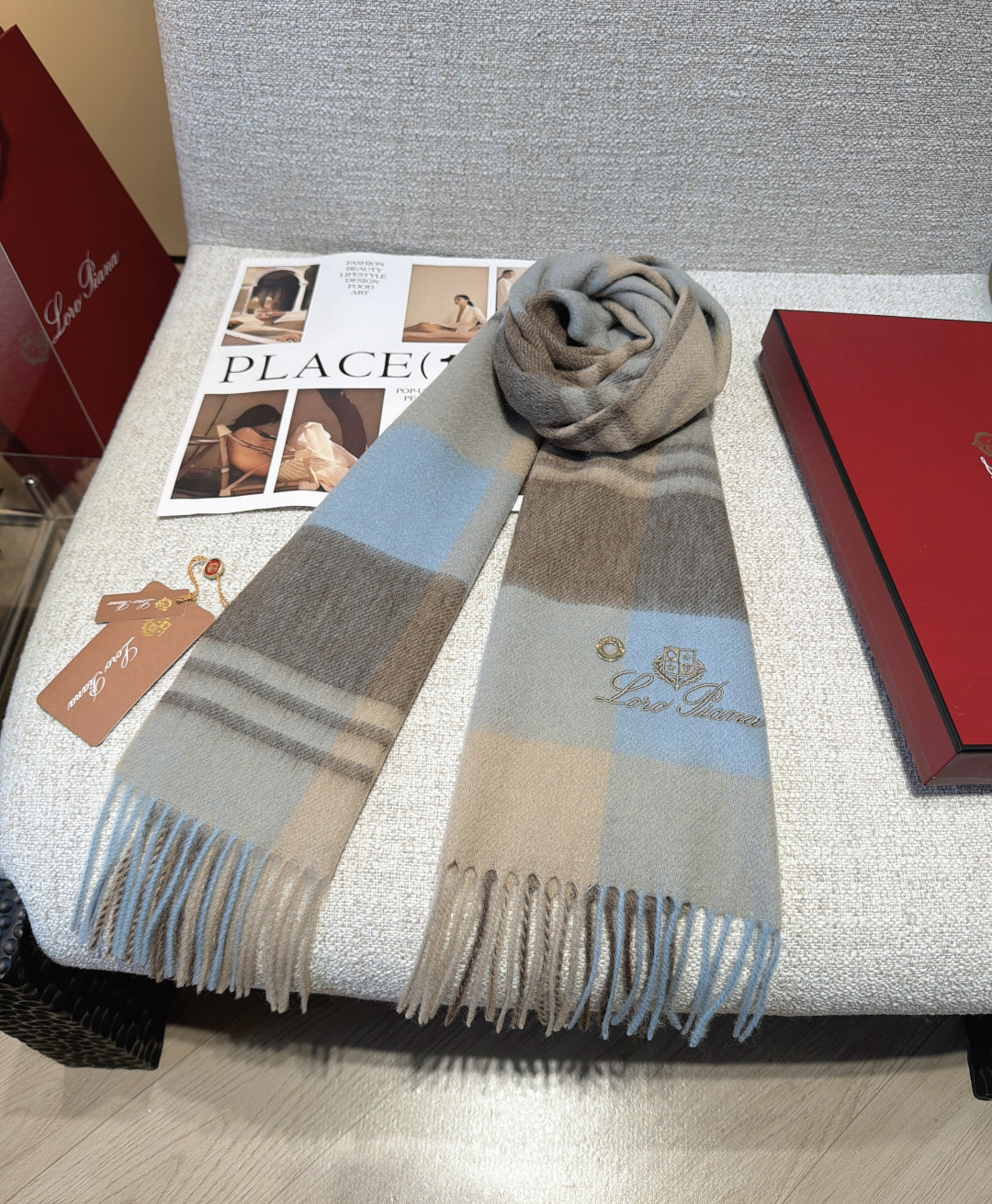 🆕Loro Piana · 【贸易公司尾单,极品山羊绒围巾披肩】送人自留都太高大上了😍重磅上新,爆款爆款,渠道极品硬货~ 🆕Loro Piana · 【贸易公司尾单,极品山羊绒围巾披肩】送人自留都太高大上了😍重磅上新,爆款爆款,渠道极品硬货~