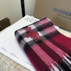 Burberry · 巴宝莉围巾❗️好看的要疯掉了,太有型太有魅力了❗️❗️非常斯文时尚的秋冬单品!真的很喜欢,非常Cl Burberry · 巴宝莉围巾❗️好看的要疯掉了,太有型太有魅力了❗️❗️非常斯文时尚的秋冬单品!真的很喜欢,非常Cl