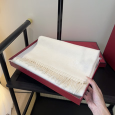 🆕Loro Piana · 【贸易公司尾单,极品山羊绒围巾披肩】送人自留都太高大上了😍重磅上新,爆款爆款,渠道极品硬货~ 🆕Loro Piana · 【贸易公司尾单,极品山羊绒围巾披肩】送人自留都太高大上了😍重磅上新,爆款爆款,渠道极品硬货~