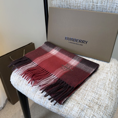 Burberry · 巴宝莉格子围巾❗️好看的要疯掉了,太有型太有魅力了❗️❗️非常斯文时尚的秋冬单品!真的很喜欢,非常 Burberry · 巴宝莉格子围巾❗️好看的要疯掉了,太有型太有魅力了❗️❗️非常斯文时尚的秋冬单品!真的很喜欢,非常