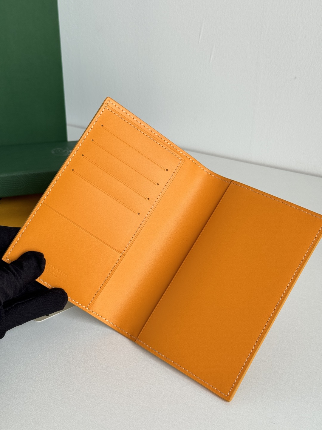Goyard Passport Holder Wallet Card Holder Classic Travel Accessory - Stylish and Secure 8 cmp i1746445599116 3782 0 7