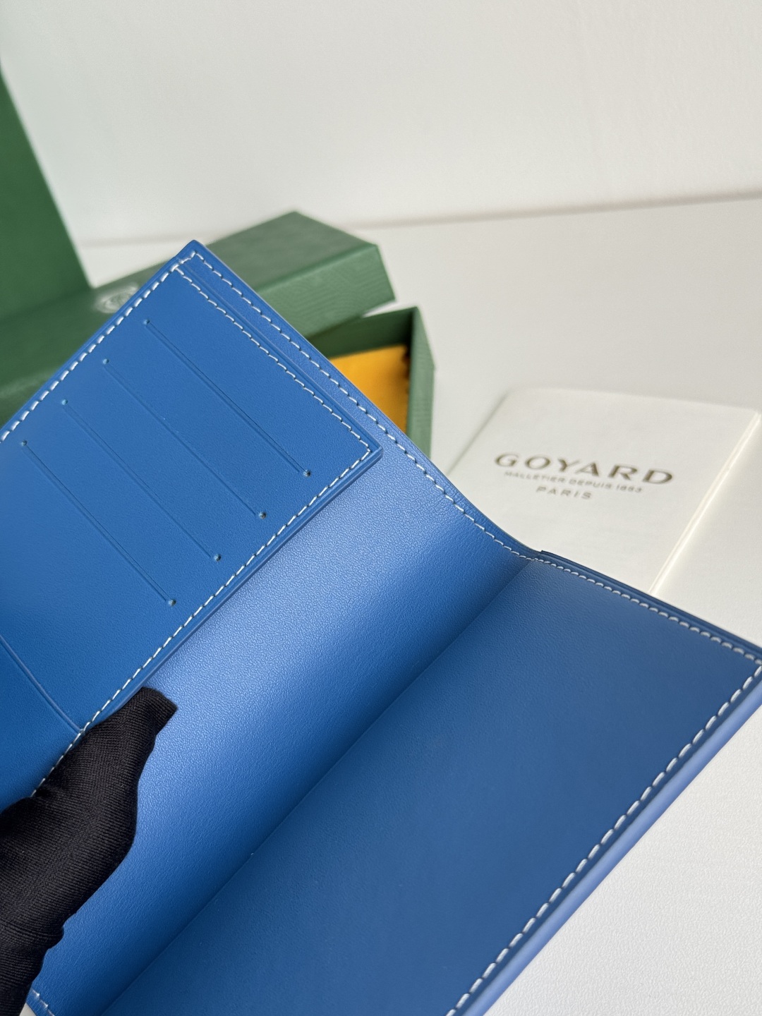 Goyard Blue Classic Passport Holder Wallet Card Case - Travel Essential 8 cmp i1746445820623 739 0 7