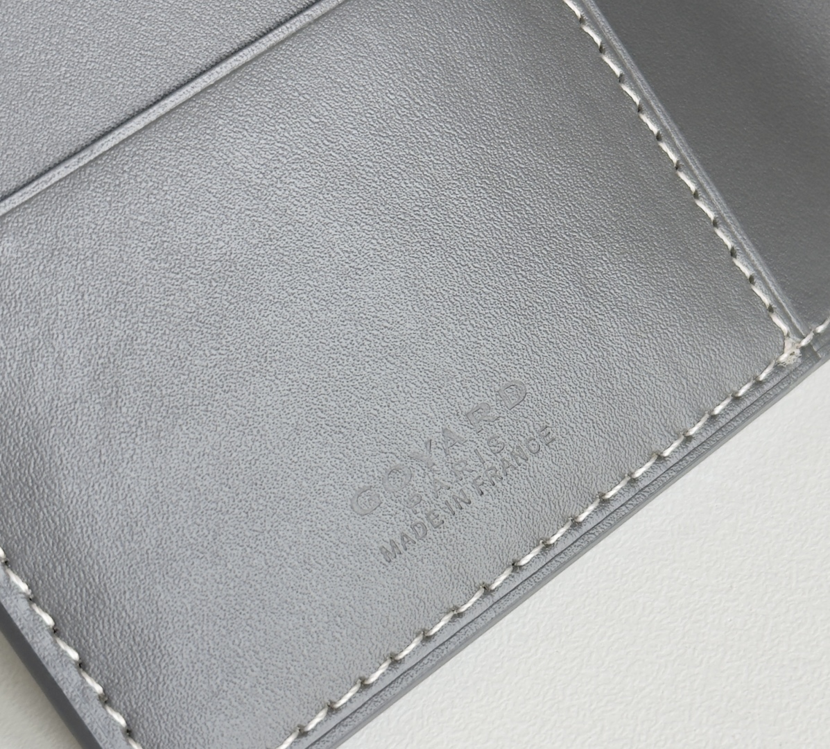 Goyard Classic Passport Holder Wallet Card Holder - Travel Essential 10 cmp i1746445861172 4306 0 8