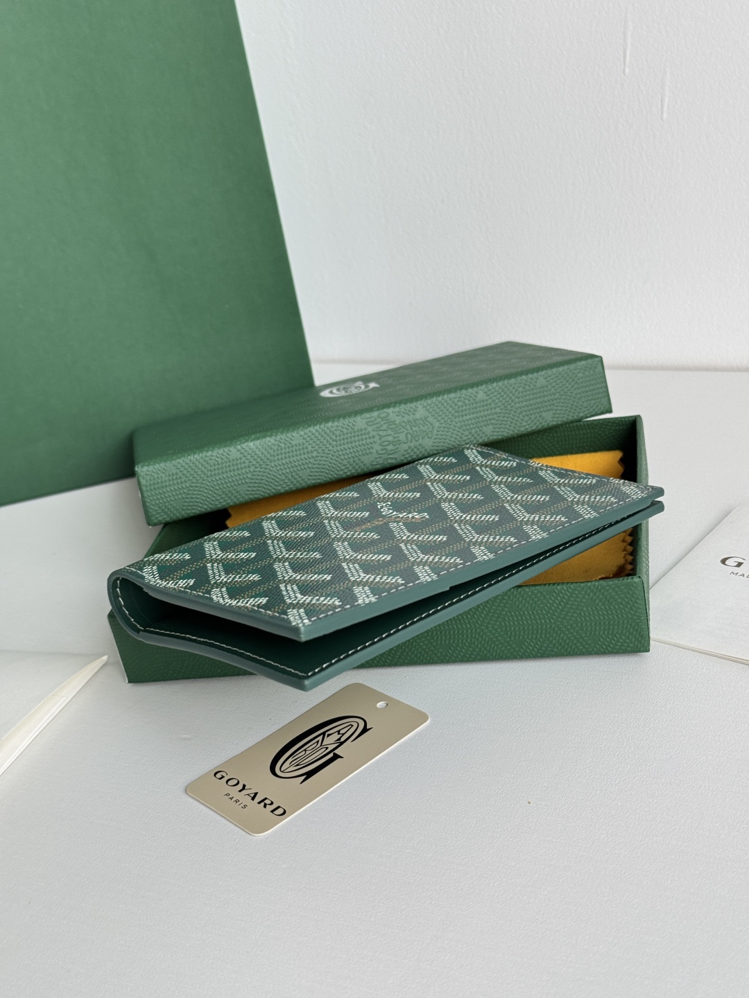 Goyard Classic Passport Holder Wallet in Green Goyardine Canvas 5 cmp i1746445884042 8055 0 3