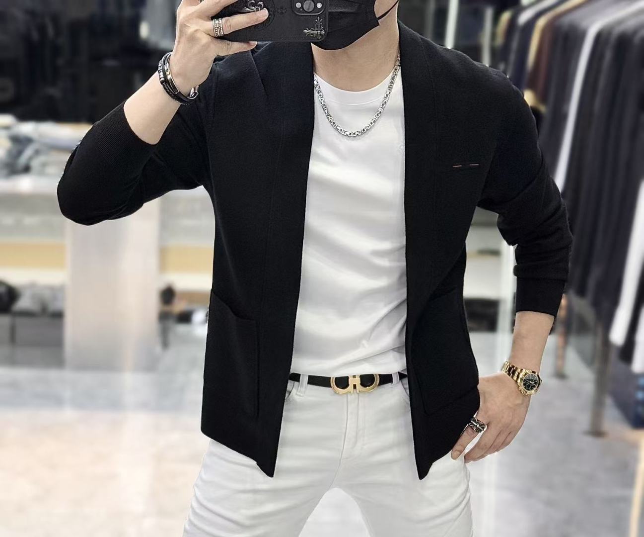 NO:524192,Jenya - New autumn and winter men's wool knitted cardigan jacket. The counter is selling hot items, and a versatile item that every major fashion buyer celebrity handed over. It is simple and fashionable and beautiful, with a gentleman look on the upper body. The whole sweater is not only exquisite in texture, but also fine and fine workmanship. The overall beauty and generous ensure that the silhouette of the clothes is not easy to deform. Customized wool fabrics are neither loose nor tight, and have a very good restoration. A fashion item that combines cold resistance and fashion in autumn and winter. m-3XL, zegna, jackets & coats, sweaters, alexander wang19860909杰尼娅 - 秋冬新款男士羊毛针织开衫外套.专柜在售爆款单品,各大时尚买手明星人手一件的百搭单品.简单时尚甚是好看,上身绅士范十足.整件毛衣不单纹理工艺精美,走线更是精工细作均匀整齐.整体美观大方保证了衣服的廓形不易变形.定制羊毛面料,既不会很宽松也不会很紧绷,恢复性非常好.秋冬御寒与时尚兼备的一款时装单品.m-3XL,,zegna,jackets & coats,sweaters,alexander wang,Men's clothing